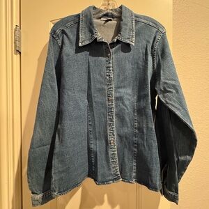 Long sleeve collared button front denim shirt